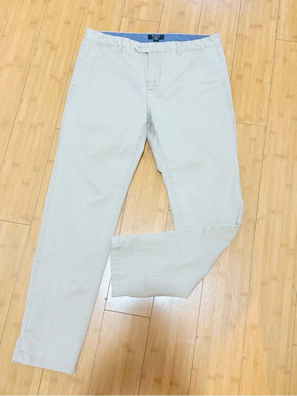 RW&CO. Slim Chino Pants in Light Beige